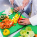 szatkowanie warzyw praca jako pomoc kuchenna 2022